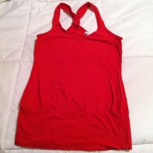 🚫Gone🚫Red tank top