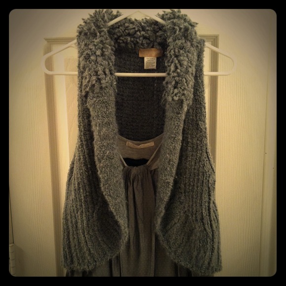 RESERVED nubby grey Nordstrom vest