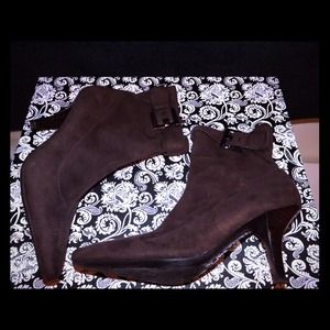 *BCBG Chocolate brown suede ankle boots *RESERVED*