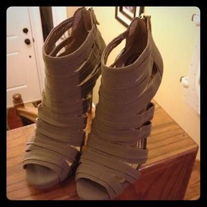 Brand new BCBG sexy heels