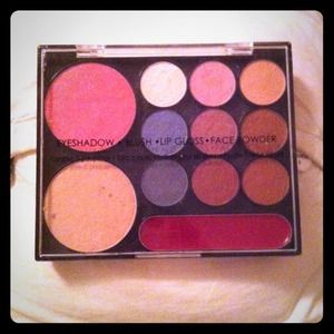 Makeup Compact Kit!