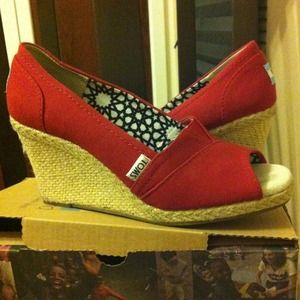 Toms Calypso Canvas Wedge