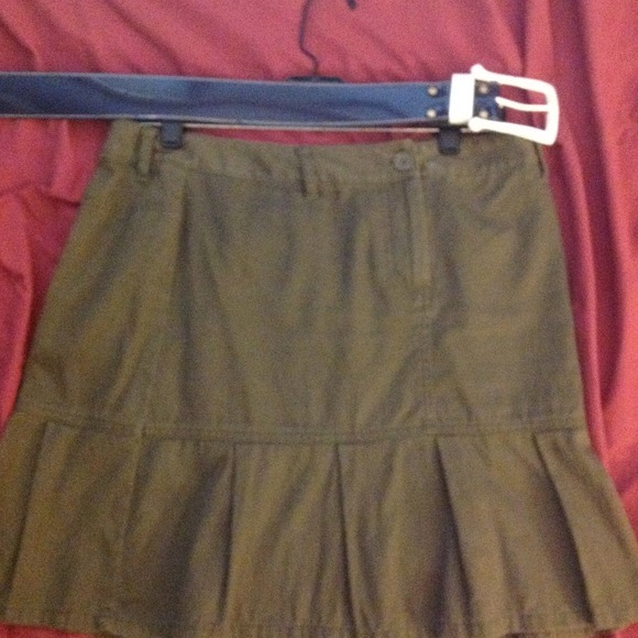 SOLD! Ann Taylor Loft Olive Mini