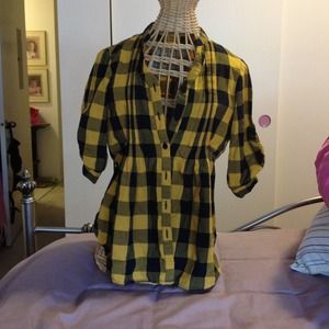 🌹🌹SOLD🌹🌹Cute blouse by Mossimo