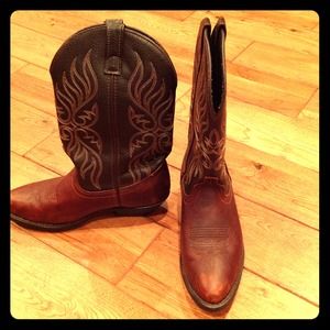 Brown cowboy boots🎀PRICE REDUCED🎀 RESERVED!!