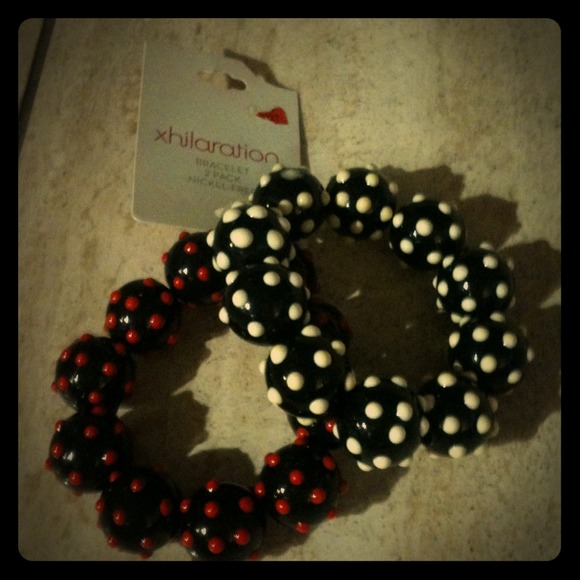 ✨SOLD✨ Stretchy black bracelets!