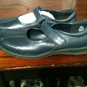 Blue (little girl's shoe) from stride rite.