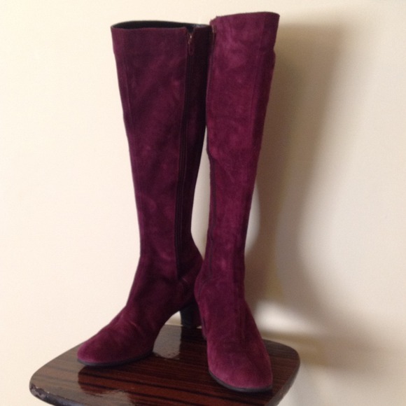 *RESERVED FOR SELV95 Merlot tall vintage boots