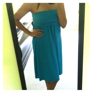 Summery, GAP aqua strapless dress!!