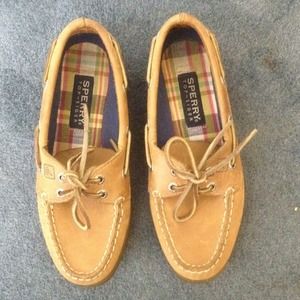 Sperry top sider boat shoes