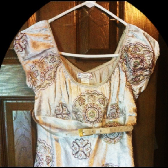 Reserve 4@reedtj NWOT empirewaist top by Soulmates