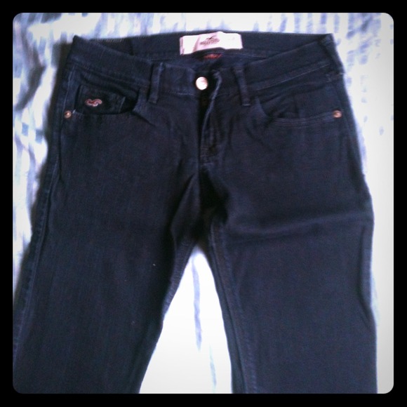 Dark Blue Hollister Skinnies.