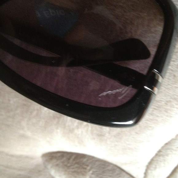 Gucci sunglassesauthentic
