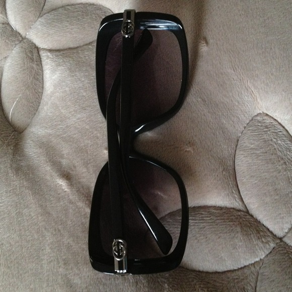 Gucci sunglassesauthentic