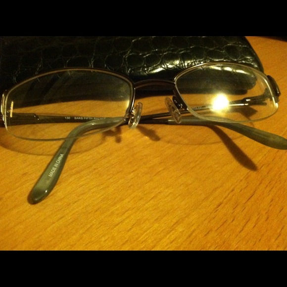 Accessories - Saks 5th avenue glasses.