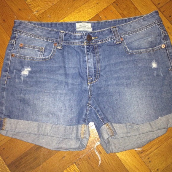 Aéropostale Bermuda style shorts