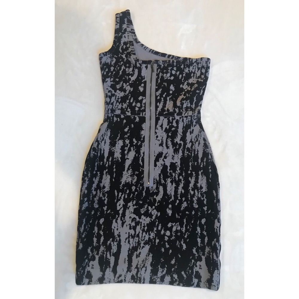 Petite BCBG Max Azaria Dress - Picture 2 of 7