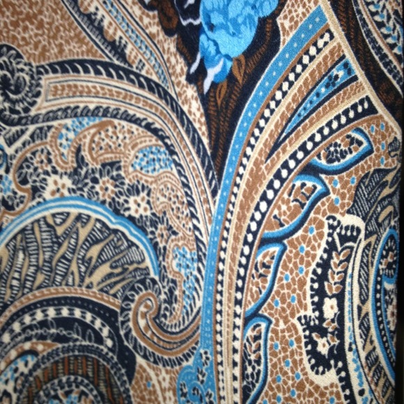 DONATED Gorgeous paisley skirt - Picture 2 of 3