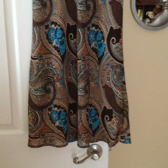 DONATED Gorgeous paisley skirt - Picture 3 of 3