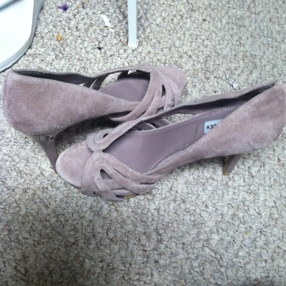 Size 10 Steve Madden hills.
