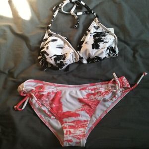 ✋RESERVED✋Roxy swim suit