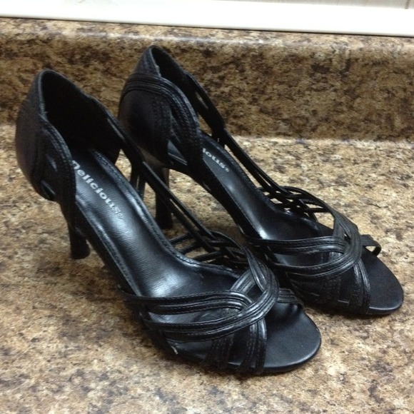 Black sandal