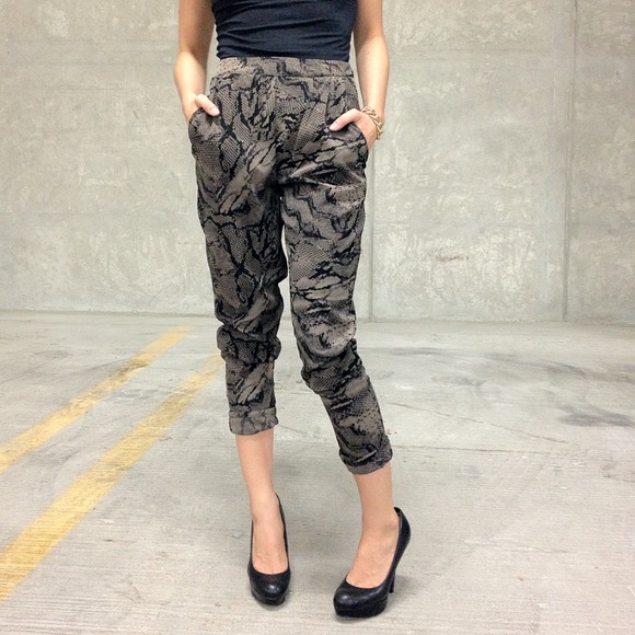 *SOLD* *NEW* Pattern Silk Trousers - Picture 4 of 4