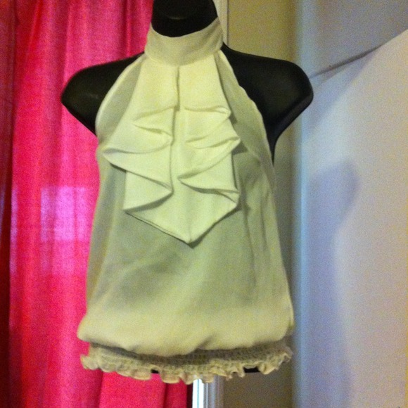 ⛔RESERVED⛔Nwot Never Worn White Halter Top