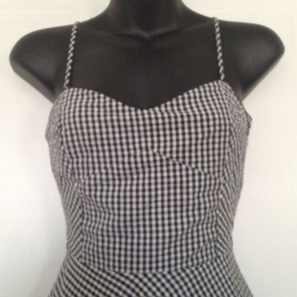 💢SOLD💢 Vintage Style Swing Dress - Picture 2 of 2