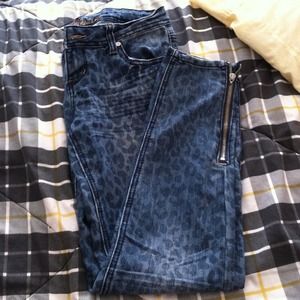 Leopard print denim jeans