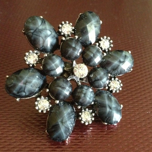 ❌❌sold❌❌Dark gem ring🌸 bundle 👍