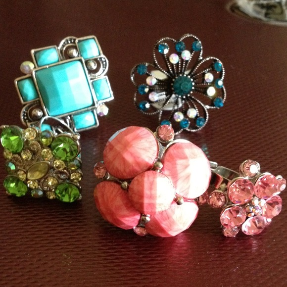 ❌❌sold❌❌Bundle ladies!!! Pick a ring!!!! Or bundle