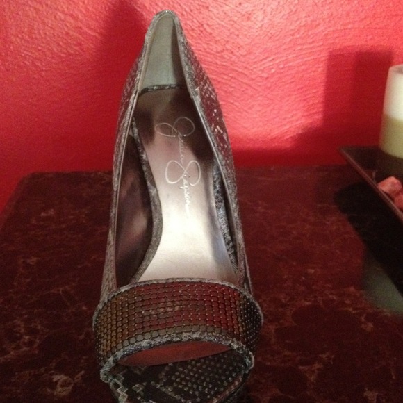 Jessica Simpson Party peep toe pumps! - Picture 2 of 3