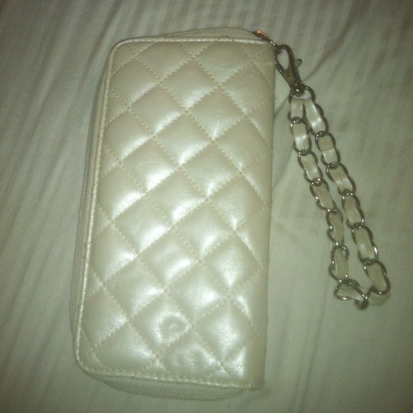 🔴Reserved @cancun _gal Wallet
