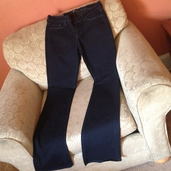 Jeans - Picture 3 of 4