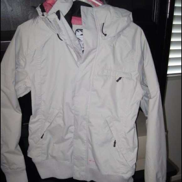 SOLD!!! Oakley snowboarding wear! Never been worn!