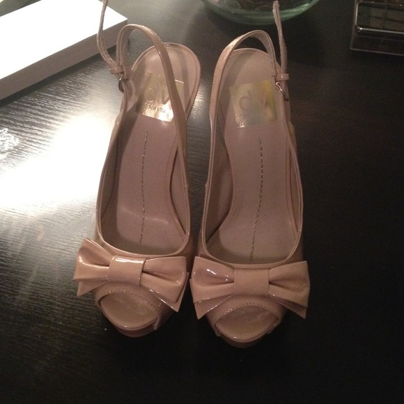 Dolce vita sling back heels