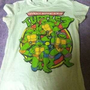 Vintage teenage mutant ninja turtles t-shirt