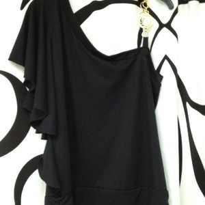 **RESERVED**Black asymmetrical blouse