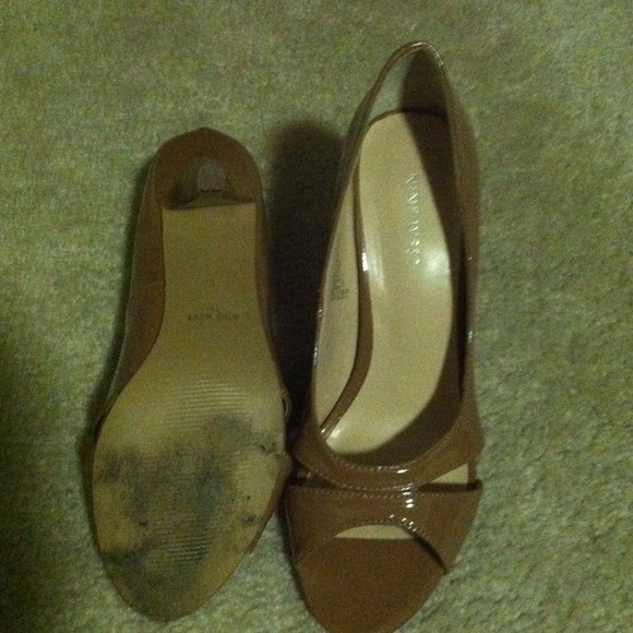 Nine west-classic nude-mid heel