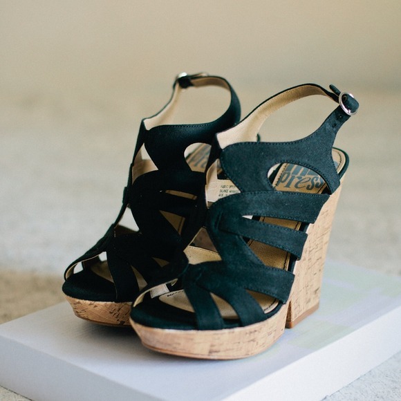 FreePress Ravenna Platforms - Picture 3 of 3