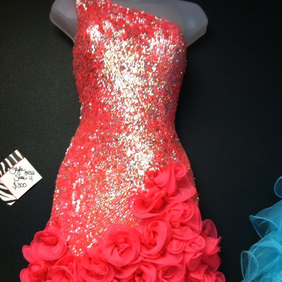 Sherri Hill cocktail dress $250