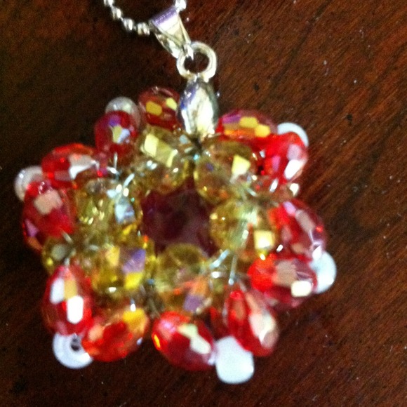 Wired snow flake with 5ct ruby