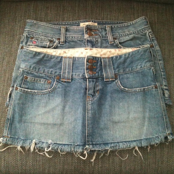 2 Abercrombie & fitch mini skirts