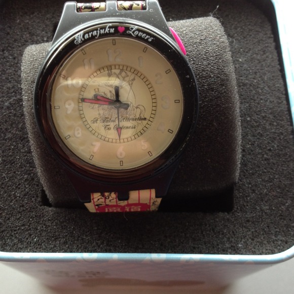 Reduced🎉Harajuku lovers watch