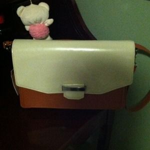 Shoulder/cross body bag