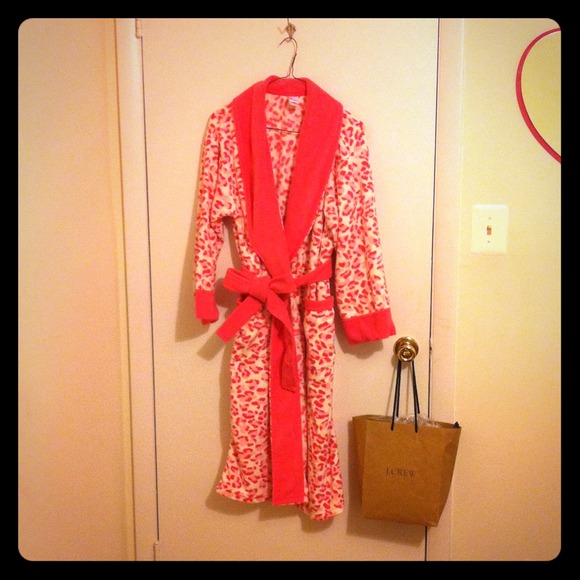 Hot pink leopard robe
