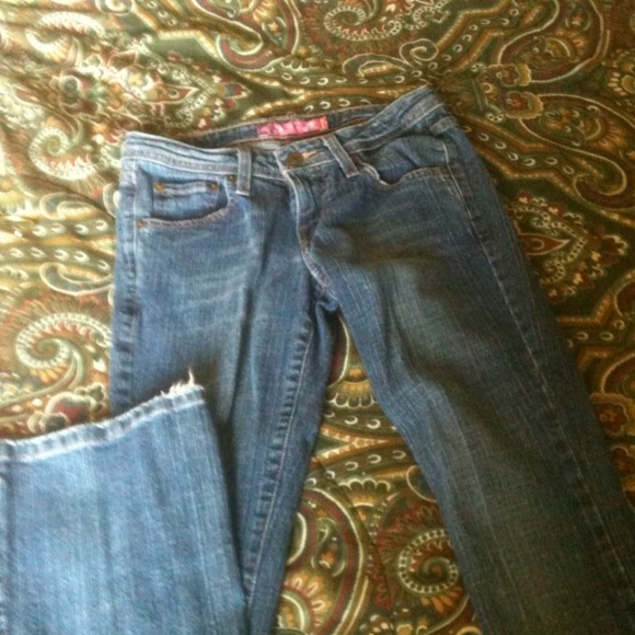****SOLD****Levi's too super low jeans size 1