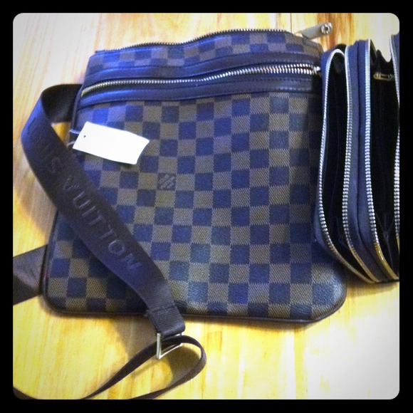 Shoulderbag no wallet