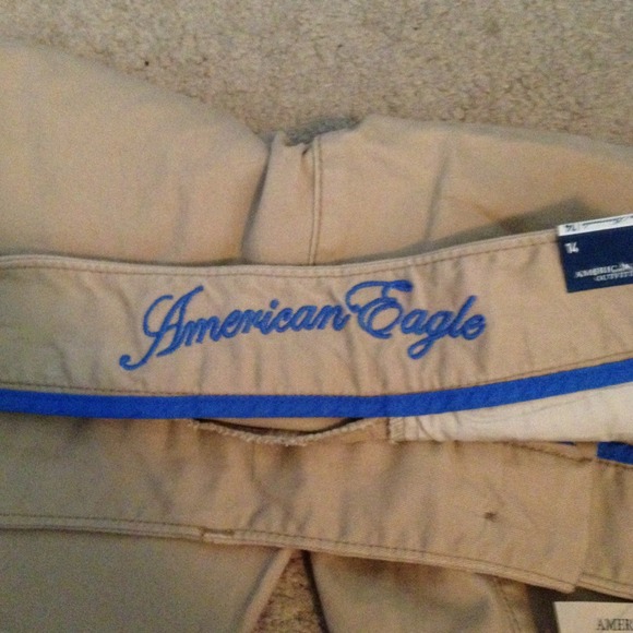 ****sold****American Eagle Bermuda khaki shorts - Picture 4 of 4